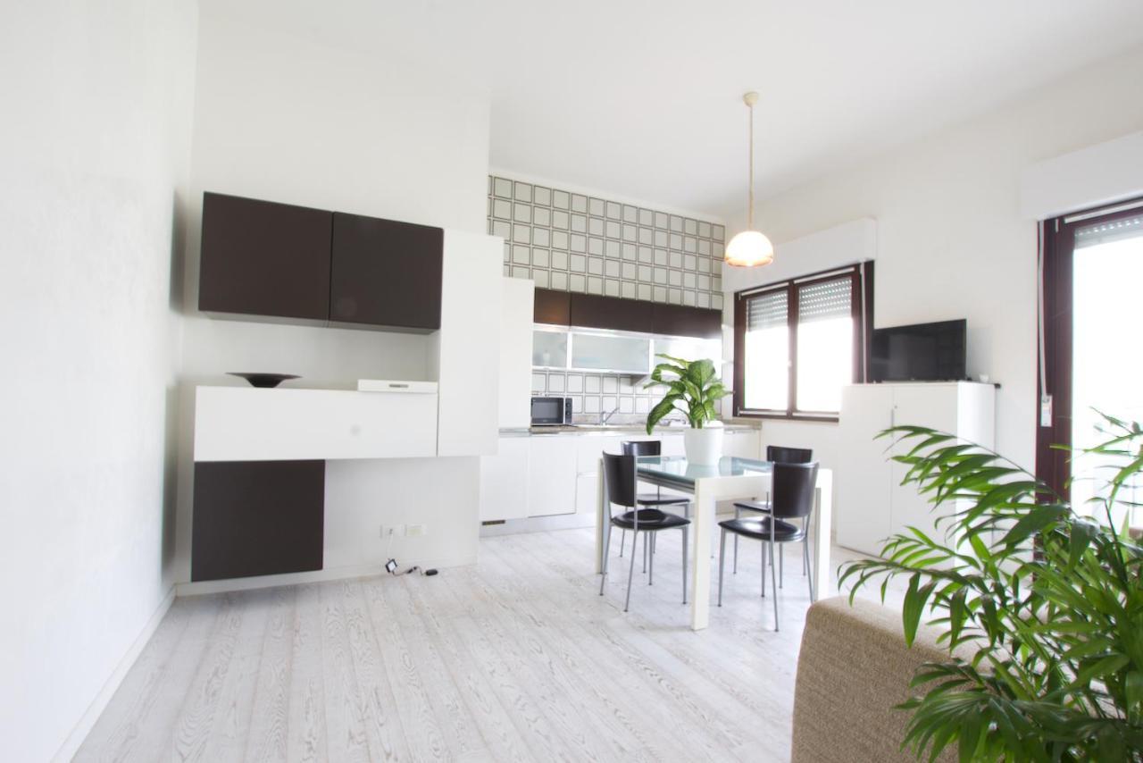 Bagni Miramare - Home Immobiliare Jesolo Exteriör bild