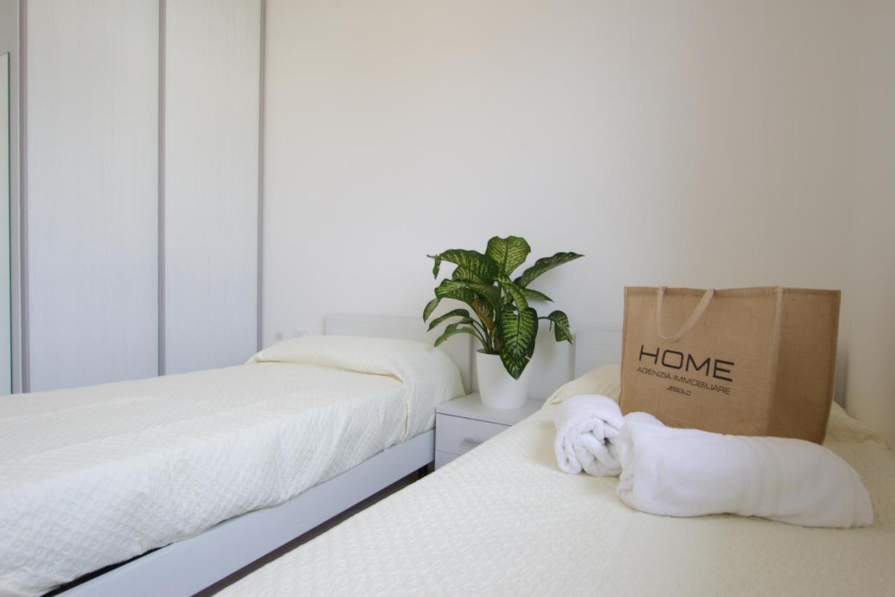 Bagni Miramare - Home Immobiliare Jesolo Exteriör bild