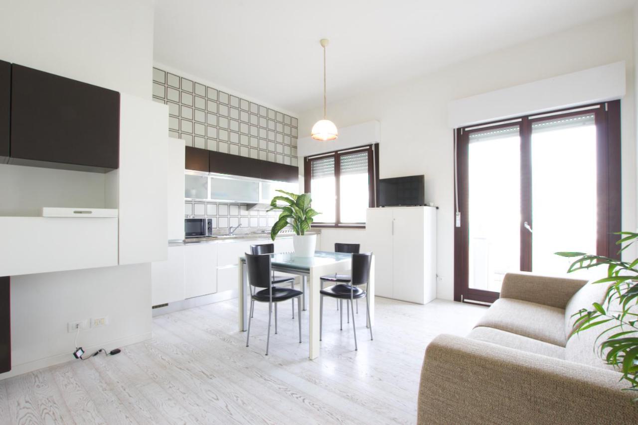 Bagni Miramare - Home Immobiliare Jesolo Exteriör bild
